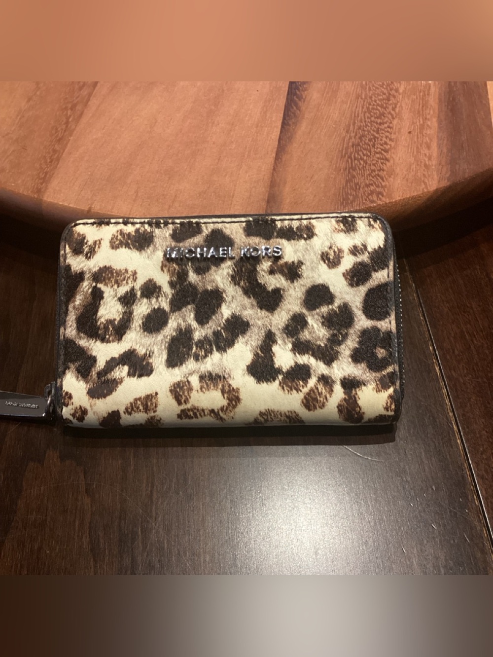 Michael Kors Zip Around wallet Card Case Cheetah Animal Print Calf Hair Like New